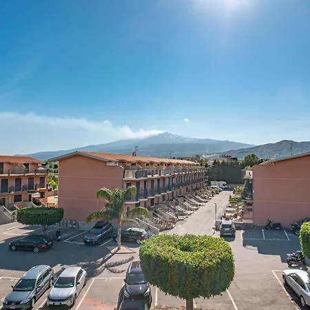 New Naxian Holidays Konukevi 4*